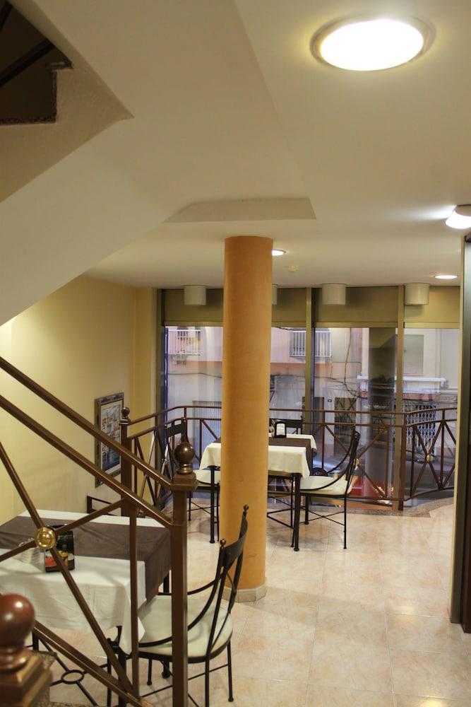 Hotel Del Port